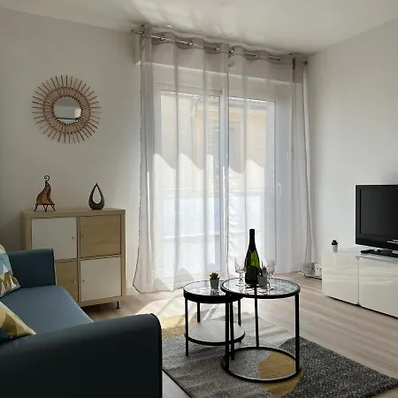 Apartman T2 Centre Avec Parking Gratuit *